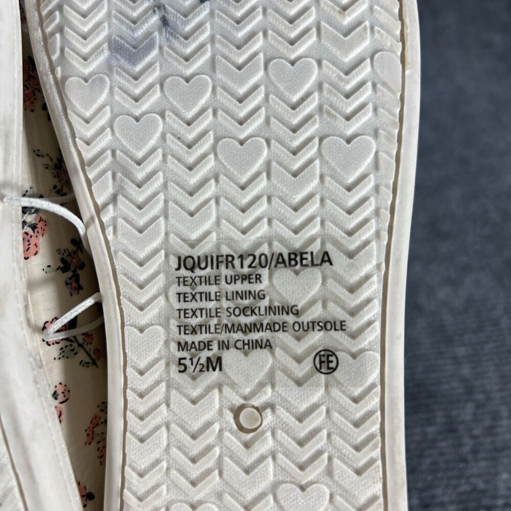Jellypop Womens Sneakers Size 5.5 Off White Floral Canvas Slip On Shoes Comfort - Picture 9 of 10